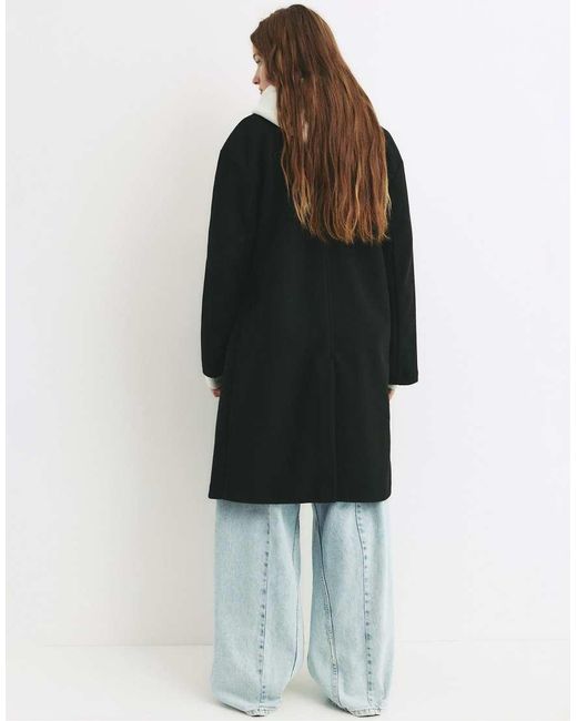 Pull&Bear White Felt Texture Coat With Button