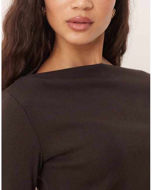 Mango Top Met Boothals En Lange Mouwen in het Brown