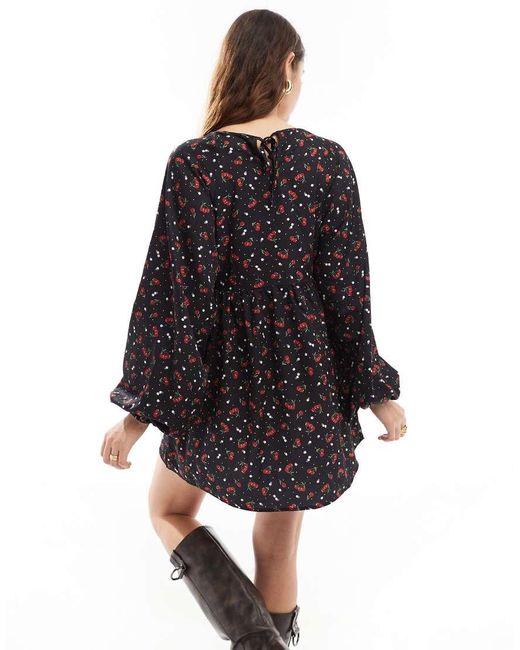 Daisy Street Aangerimpelde Mini Jurk Met Lange Mouwen in het Black