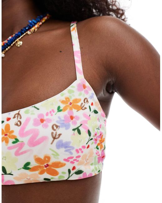 Crop top bikini skinny con stampa a fiori disegnati di ASOS in Brown