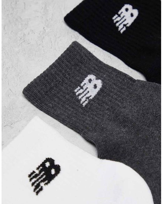 Pack De 3 Pares De Calcetines Tobilleros De Varios Colores De Caña Media Con Logo De New Balance de color White
