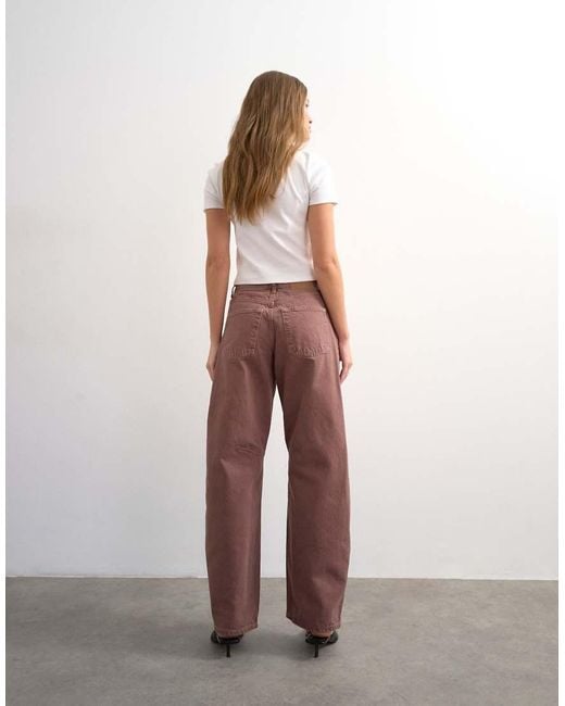 TOPSHOP White Barrel Mid Rise Jean