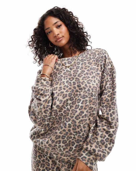 Felpa Marrone Leopardata di ASOS in Brown