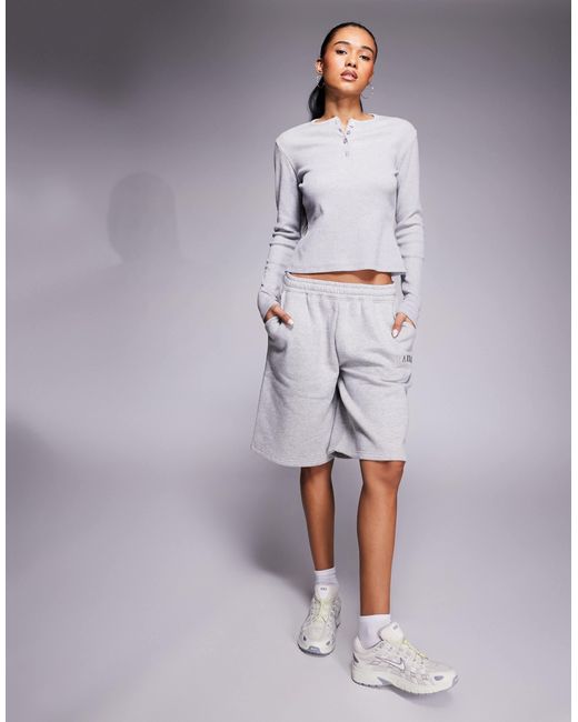 Exclusivité - - top d'ensemble côtelé riche en coton manches longues boutonné devant - gris foncé chiné Kaiia en coloris Gray