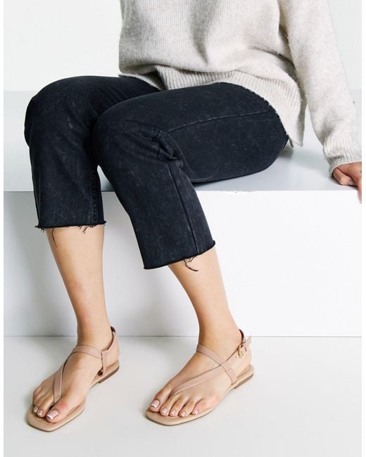 Vince perrigan deals toe loop sandal