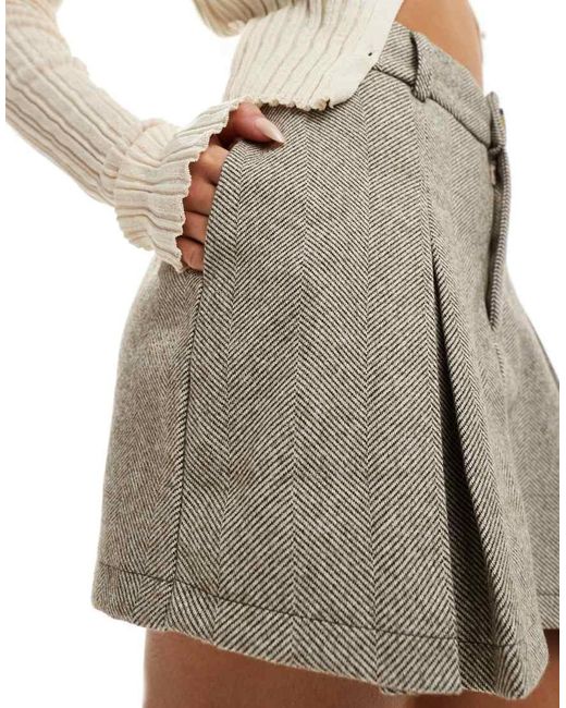 Falda Pantalón Con Pinzas Y Patrón De Espiga De In The Style de color Gray