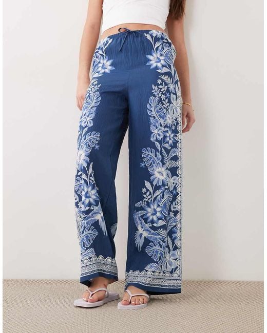 New Look Blue Botanical Print Wide Leg Trousers