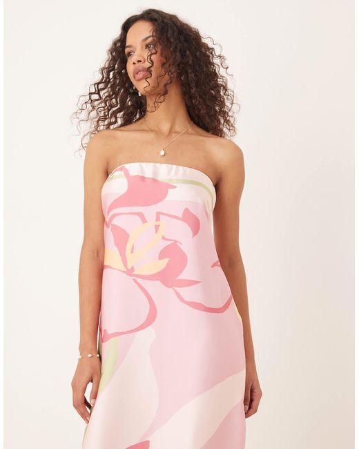 Robe longue bustier en satin à fleurs Abercrombie & Fitch en coloris Pink