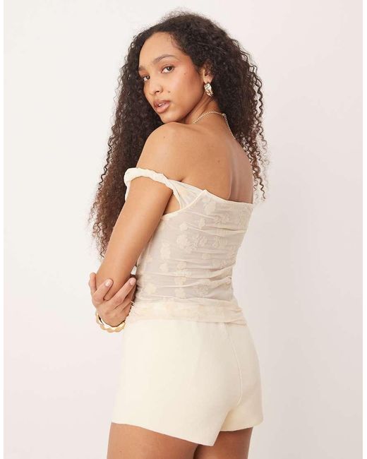 ASOS Top Met Kronkelende Bandjes in het Natural