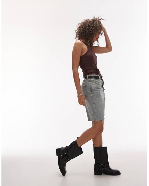 Canotta Premium Color Cioccolato Con Scollo A Vogatore di TOPSHOP in Brown