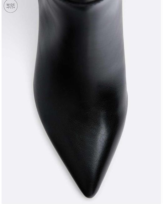 Stradivarius Black Wide Fit. Brown Heeled High-leg Boots