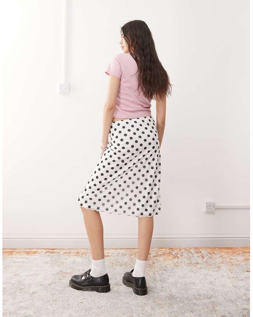 Reclaimed (vintage) Midi Rok Met Stippenprint in het Pink