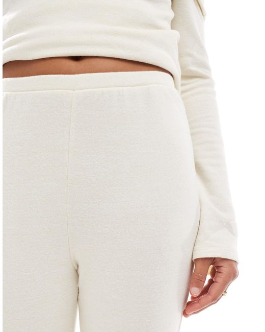 Vero Moda White – mix and match – superweiche schlaghose