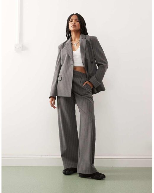 Weekday Gestreepte Blazer in het Gray