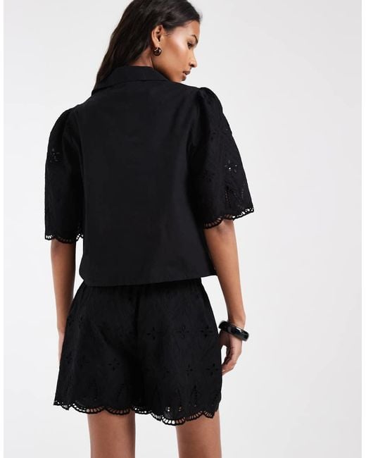 ONLY Black Embroidery Details Shorts