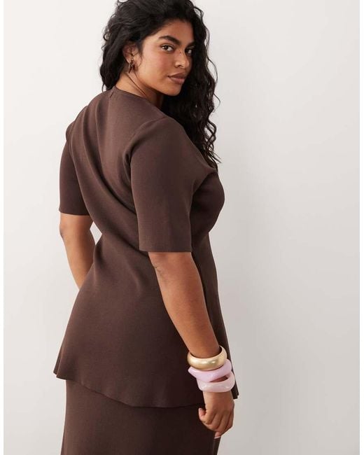 Pretty Lavish Curve Brown Lilah Knitted Scoop Neck Longline Top