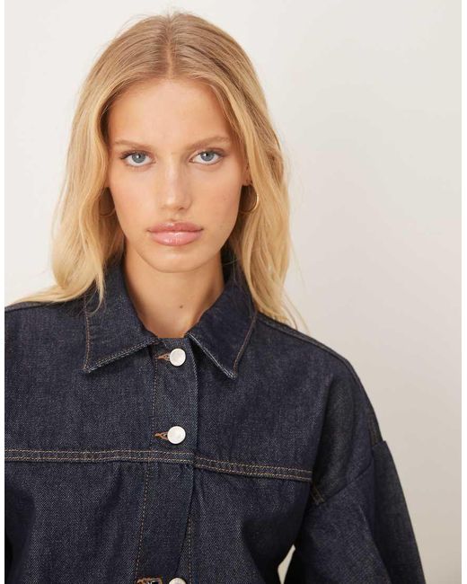 Giacca Di Jeans Squadrata Indaco Con Pieghe Sul Retro di ASOS in Blue