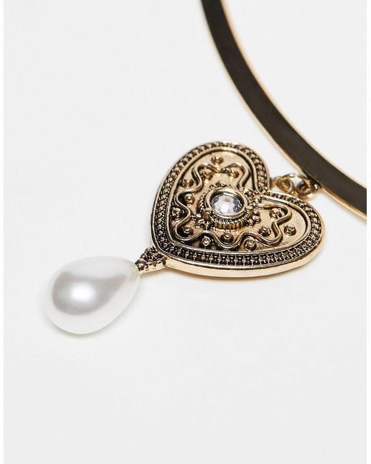 Collier jonc unisexe avec pendentif cœur et pendant perle Reclaimed (vintage) en coloris White