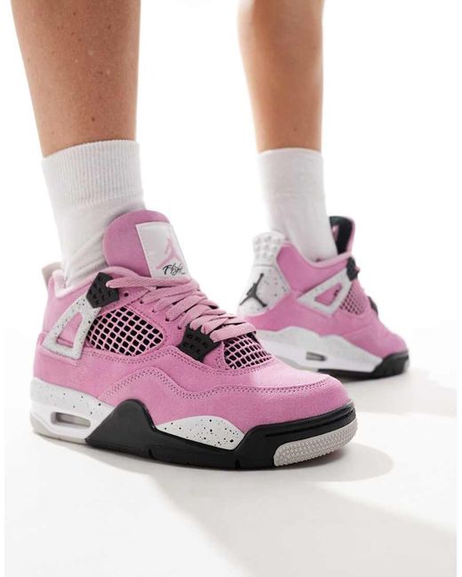 Nike grises y fucsia hotsell