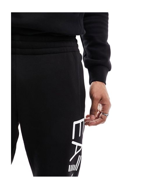 Armani - - joggers della tuta neri con logo sulla gamba di EA7 in Black da Uomo
