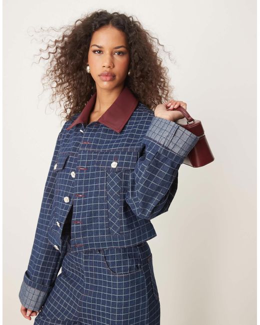 Veste en jean d'ensemble avec col en pu contrastant - à carreaux Ghospell en coloris Blue