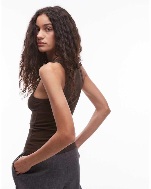 Canotta Con Scollo A Vogatore di Mango in Brown