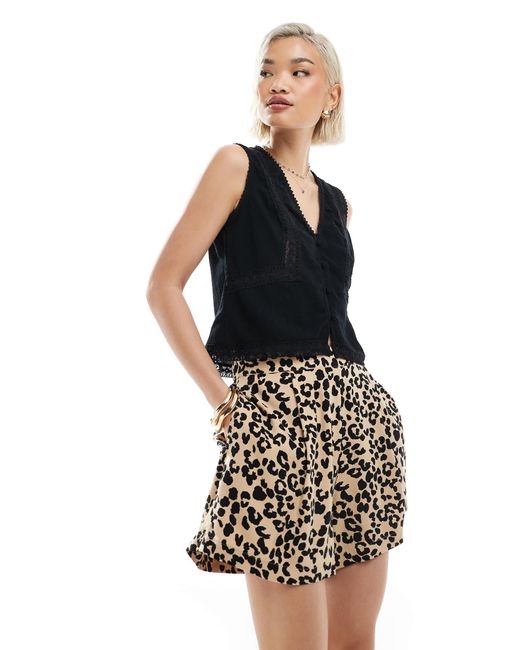 ASOS Multicolor – schlupf-shorts mit animal-print