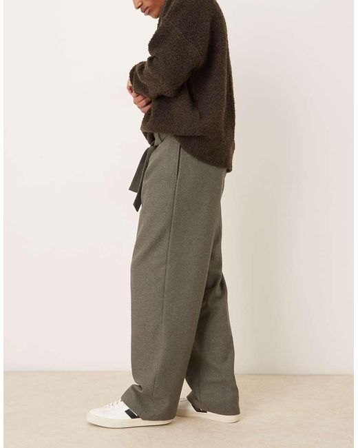 ASOS Nette Geplooide Broek Van Wolmix Met Wijde Pijpen, Riemdetail En Visgraatmotief in het Gray voor heren