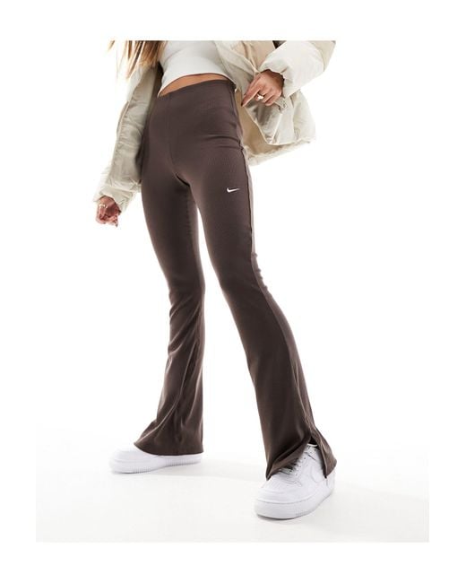 Nike Mini-ribbed Flared leggings in Brown