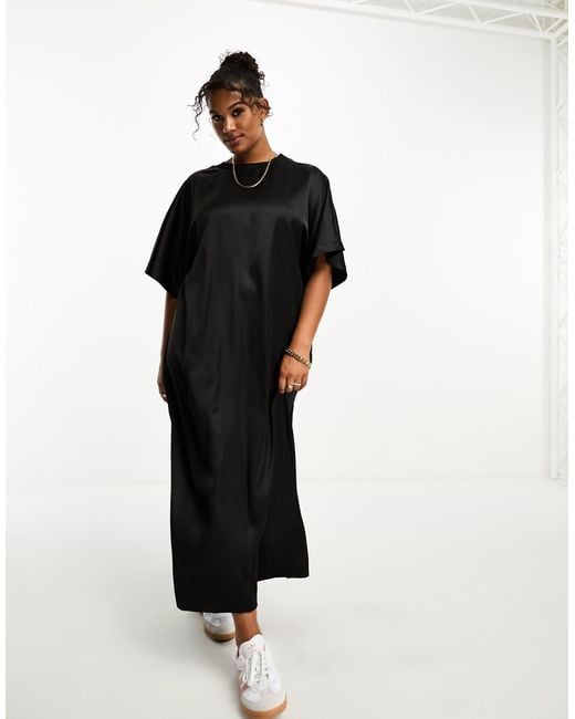 ASOS Black Asos design curve – t-shirt-kleid aus em satin mit oversize-passform und midilänge