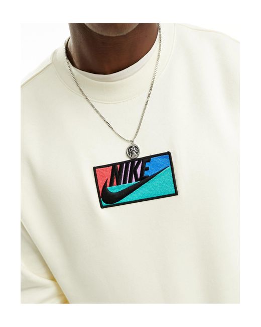 Sudadera color con parche del logo Nike de hombre de color White