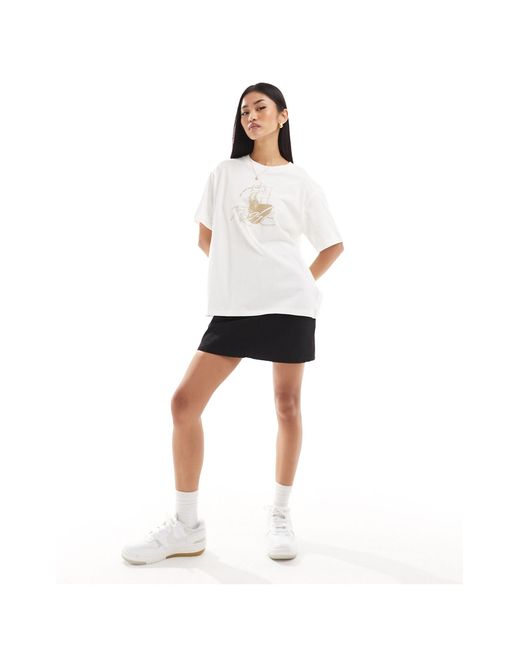 Nike White Boxy Graphic T-shirt