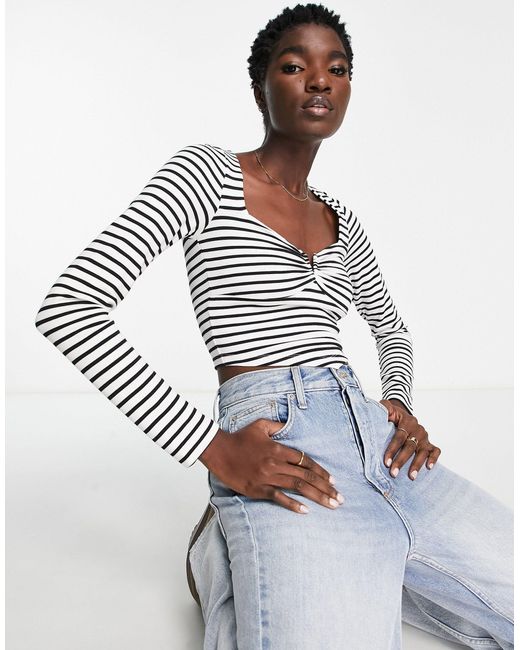 ASOS Long Sleeve Crop Top With V Wire | Lyst