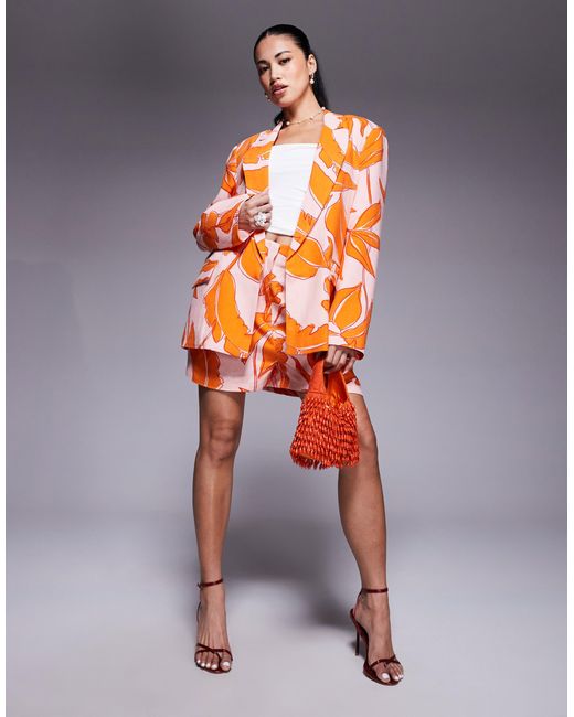 Short ajusté d'ensemble en lin mélangé avec pinces et taille haute à imprimé palmiers ASOS en coloris Orange