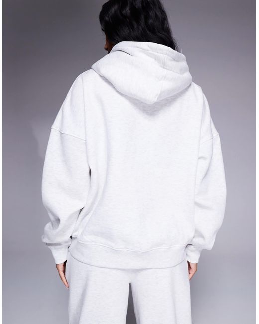 Sweat à capuche d'ensemble en coton mélangé avec logo script brodé - chiné et bleu Kaiia en coloris White