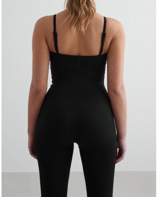 Body Moldeador Sin Costuras Shape De Aim'n de color Black