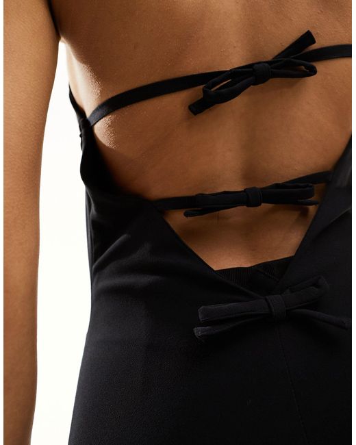 NA-KD Black Open Back Bow Detail Top