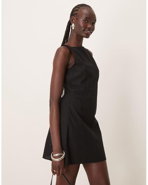 ASOS Hoogsluitende Mini-Jurk Met Vierkante Hals En Gesmokte Achterkant in het Natural