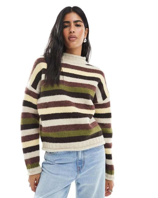 Maglione A Collo Alto A Righe Con Fondo Arrotolato di Daisy Street in Gray
