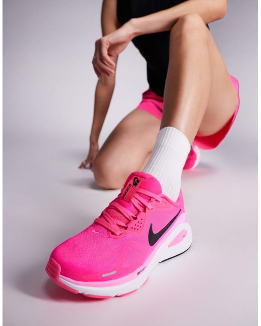 Nike Pink – structure 26 – sneaker