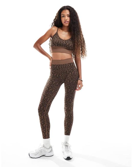 Bralette Con Estampado Animal Sin Costuras De (Parte De Un Conjunto) ONLY de color Brown