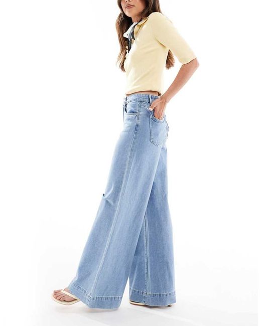 Vaqueros Azul Claro De Pernera Ancha Con Detalles Desgastados De Vero Moda de color Blue