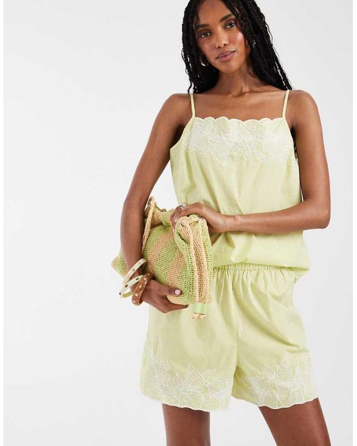 Pieces White Floral Embroidered Shorts