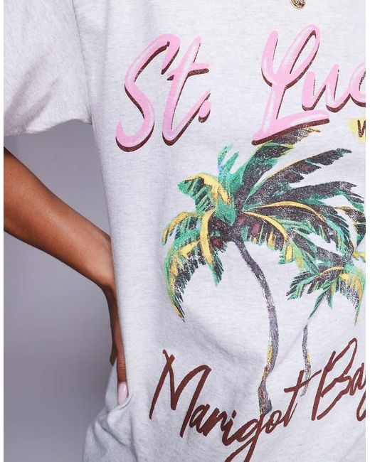 Camiseta Boyfriend Gris Con Estampado De Palmera Y Texto "St. Lucia" De River Island de color Gray