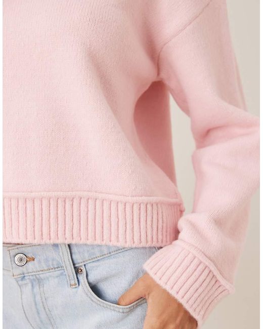 Jersey Extragrande Con Bordes Anchos De Canalé De Punto De ASOS de color Pink