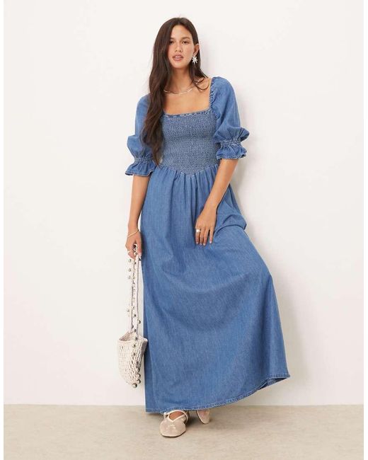 Vestido Vaquero Largo Azul Con Lavado Claro, Mangas Abullonadas Y Cuerpo Fruncido De Denim Suave De ASOS de color Blue