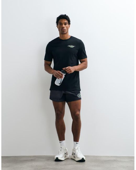 Nike Blue Stride Dri-fit Back Print T-shirt for men