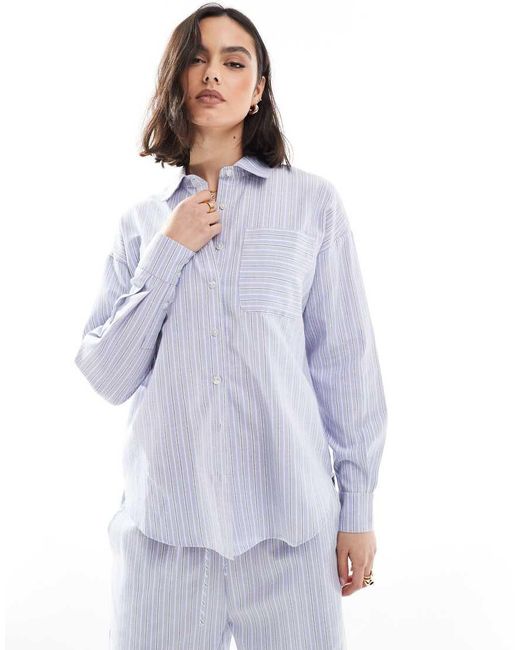 Camicia A Righe Bianche di Brave Soul in Blue