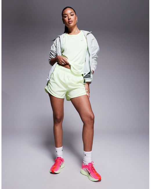 Nike Gray – tempo dri-fit – shorts