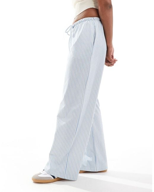 Pantalon large noué à la taille - rayures es ASOS en coloris White